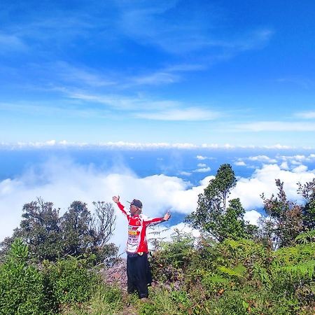Buana Asti Homestay Selemadeg エクステリア 写真