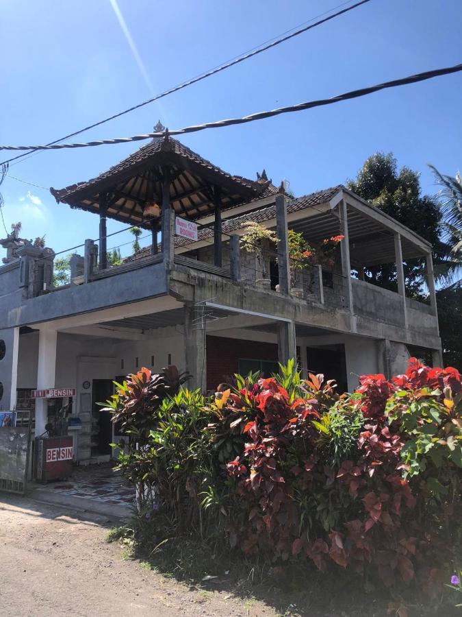 Buana Asti Homestay Selemadeg エクステリア 写真
