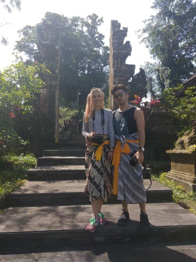 Buana Asti Homestay Selemadeg エクステリア 写真