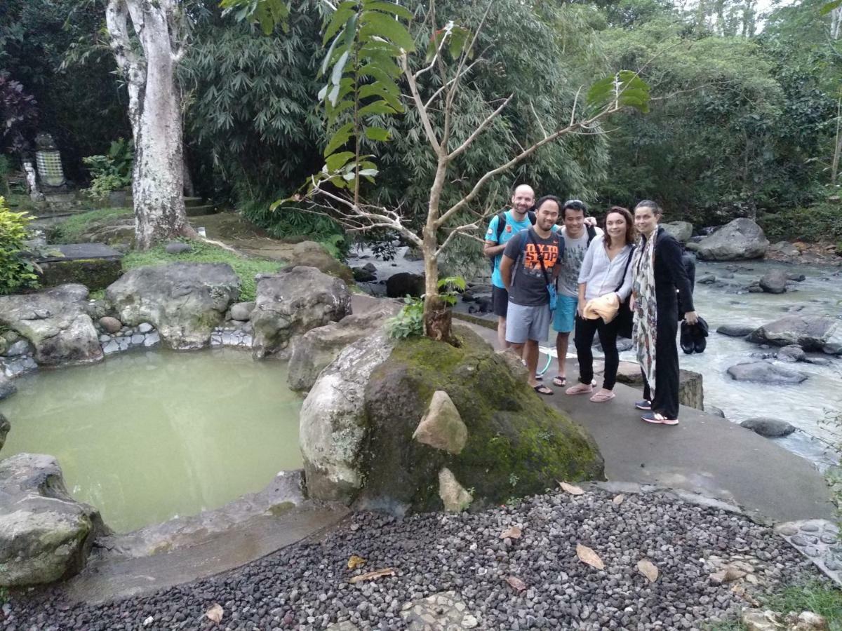 Buana Asti Homestay Selemadeg エクステリア 写真